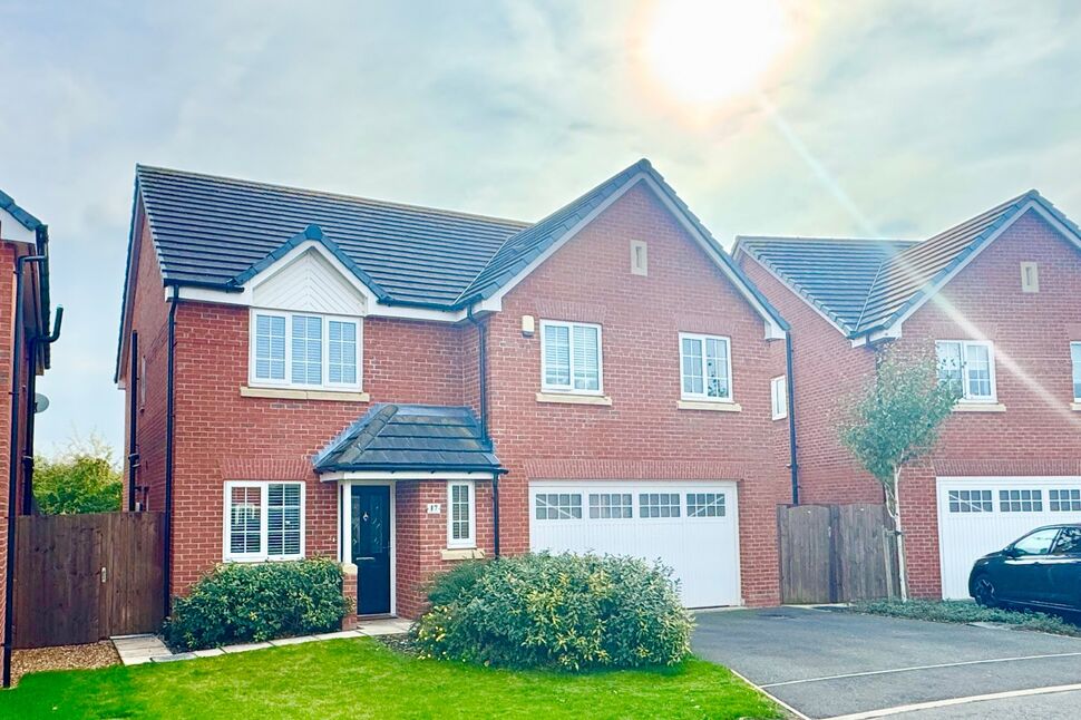 Main image of 5 bedroom Detached House for sale, Halfpenny Close, Stapeley, Cheshire, CW5