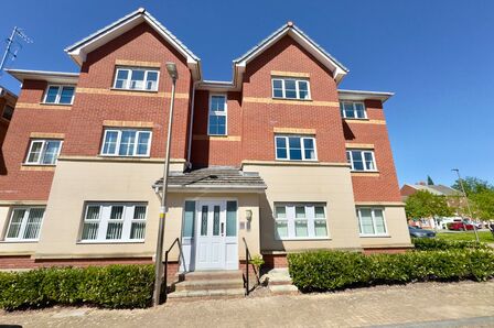 Jackson Avenue, 2 bedroom Flat for sale, &pound;124,500