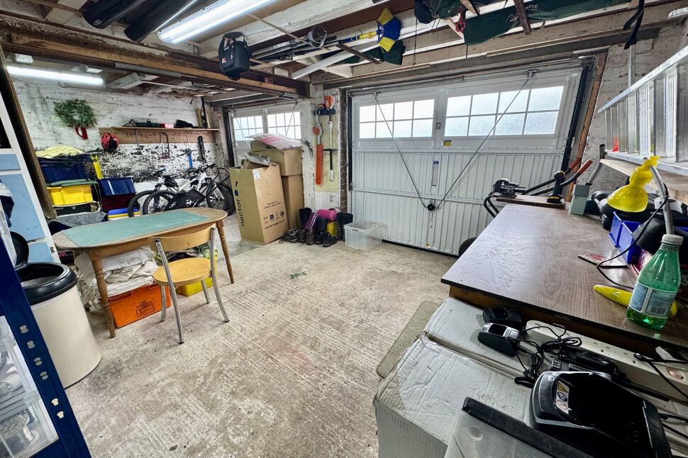 Garage Area