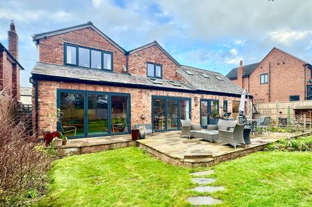 Wrexham Road, 5 bedroom Detached House for sale, &pound;750,000