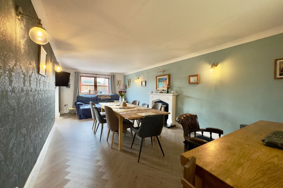 Living / Dining Room