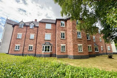 Siddals Court, 1 bedroom Flat for sale, &pound;100,000