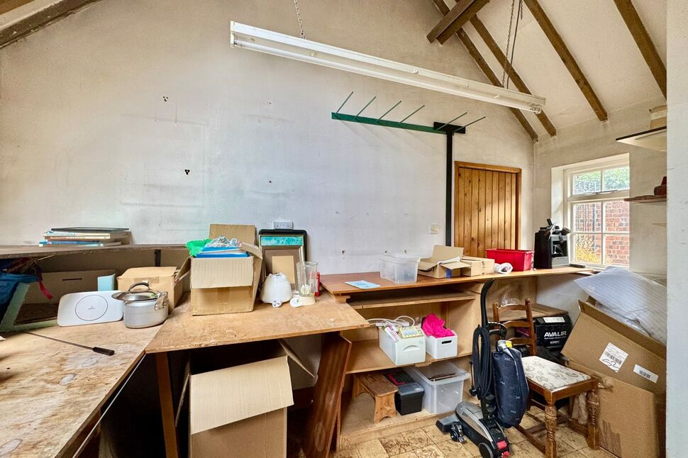 Studio / Office