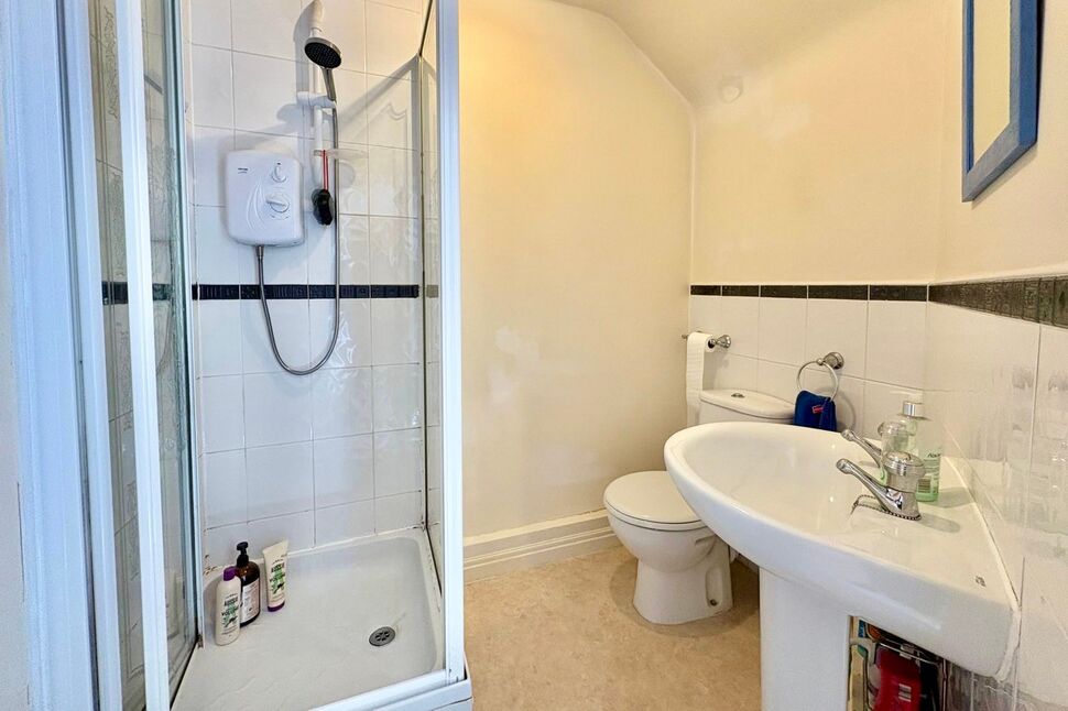 En-Suite Bathroom