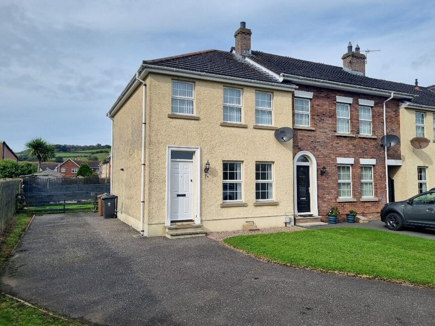 3 bedroom House to rent, Ravenhill Lane, Newtownards, BT23 £825 pcm