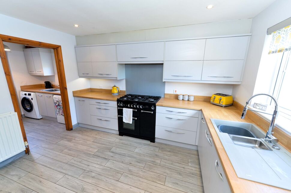 4 bedroom Detached House for sale, Hawthorn Meadow, BT22 £275,000