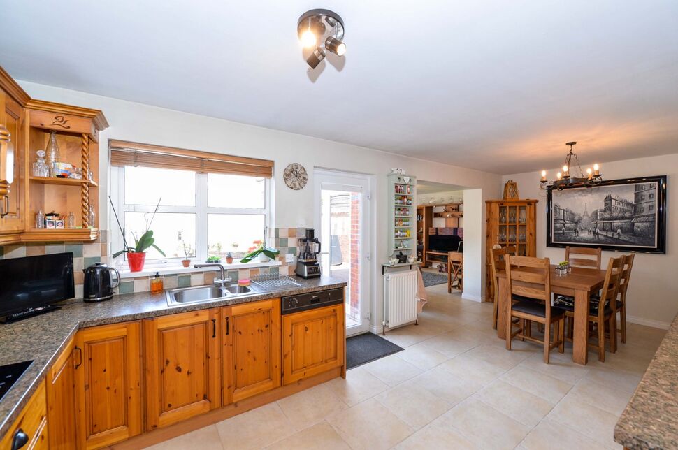 3 bedroom Detached House for sale, Whitethorn Brae, Newtownards, BT23