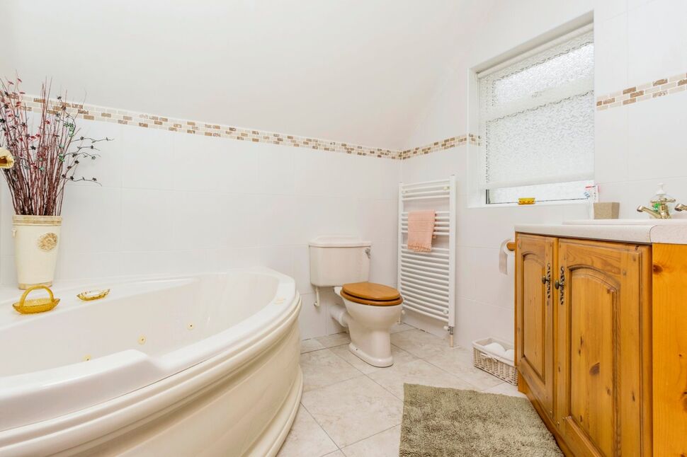 4 bedroom Detached House for sale, Loughries Road, Newtownards, BT23