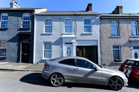 4 bedroom Mid Terrace House for sale