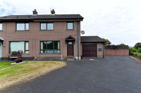 Rosslyn Park, 3 bedroom Semi Detached House for sale, £179,950