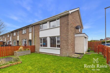 3 bedroom End Terrace House for sale