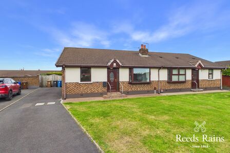 3 bedroom Semi Detached Bungalow for sale