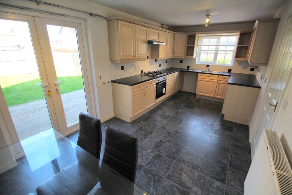 Kitchen / Breakfast Room