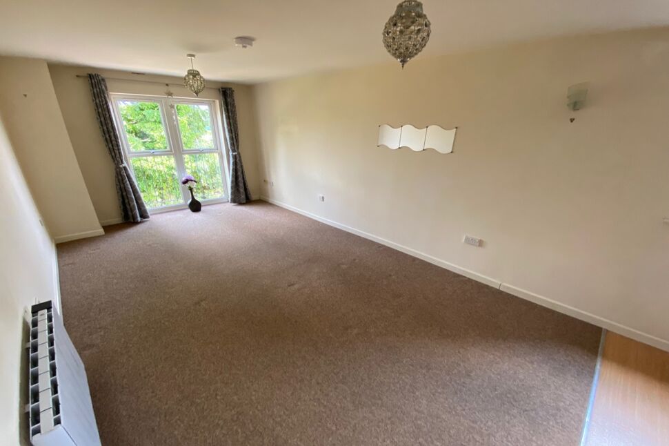 Lounge / Kitchen