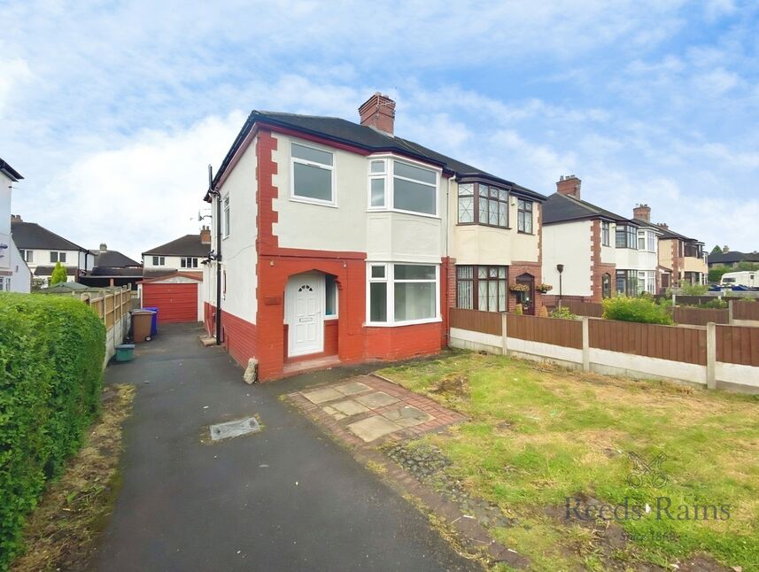 Main image of 3 bedroom Semi Detached House to rent, Blurton Road, Stoke-on-Trent, Staffordshire, ST3