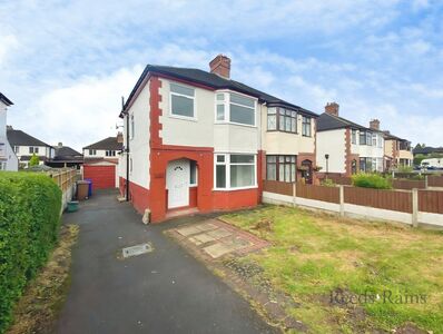 3 bedroom Semi Detached House to rent