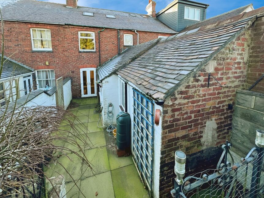 2 bedroom Mid Terrace House for sale, Rye Hills, Bignall End, ST7 £