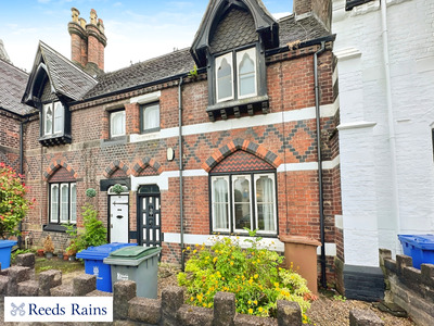 Hartshill Road, 3 bedroom Mid Terrace House for sale, £200,000