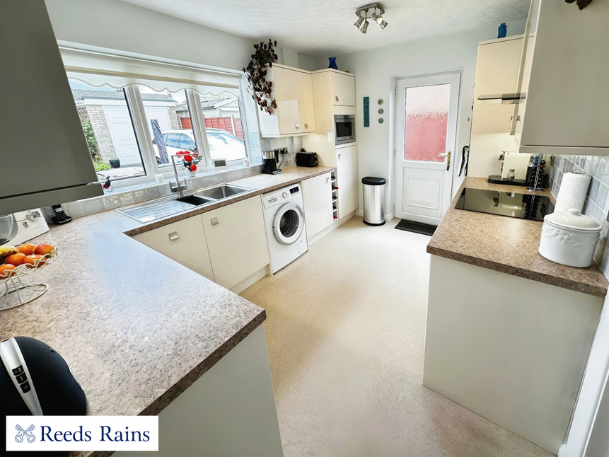 4 bedroom Detached House for sale, Kennedy Road, StokeonTrent, ST4