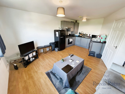 2 bedroom Flat to rent