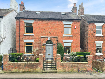 Poolside, 3 bedroom Detached House for sale, £320,000