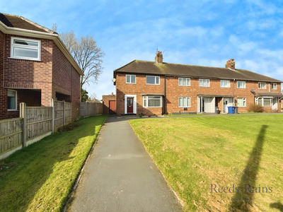 3 bedroom End Terrace House to rent