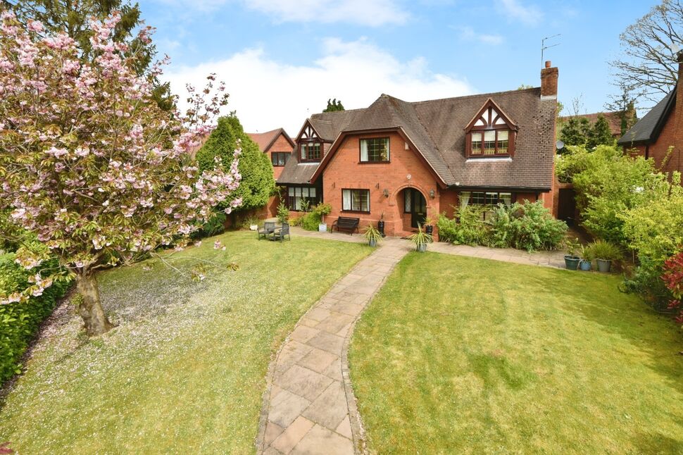 Main image of 4 bedroom Detached House for sale, Guernsey Drive, Newcastle, Staffordshire, ST5