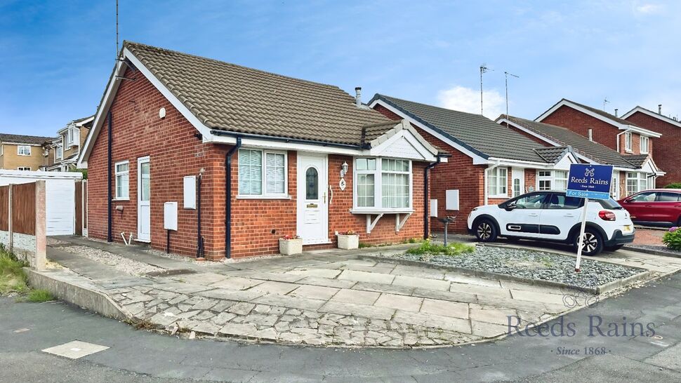 Main image of 2 bedroom Detached Bungalow for sale, Radstone Rise, Newcastle, Staffordshire, ST5