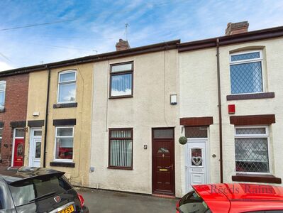 2 bedroom Mid Terrace House to rent