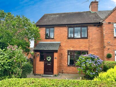 Bedford Crescent, 3 bedroom Semi Detached House for sale, £170,000
