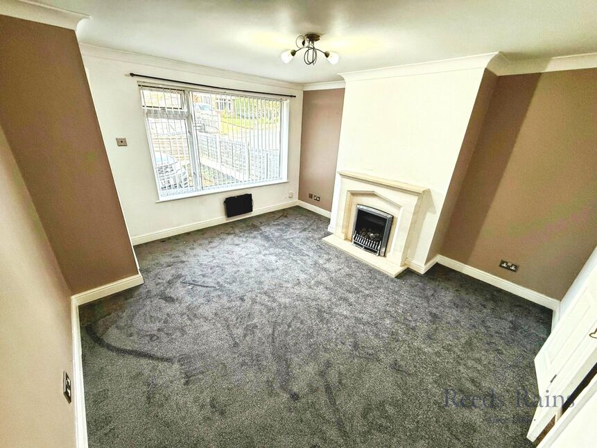 Semi Detached House to rent