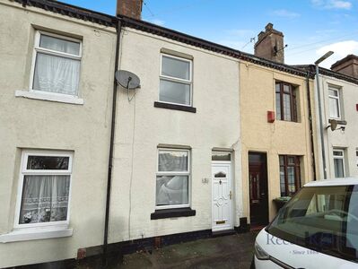 2 bedroom Mid Terrace House to rent
