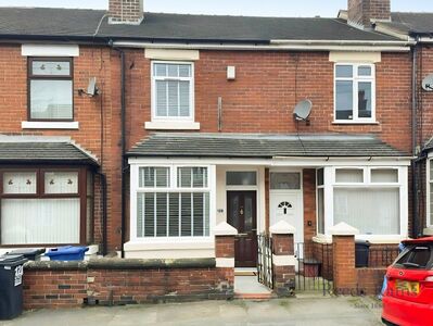 2 bedroom Mid Terrace House for sale