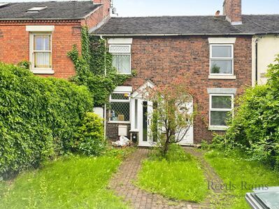 2 bedroom Mid Terrace House for sale