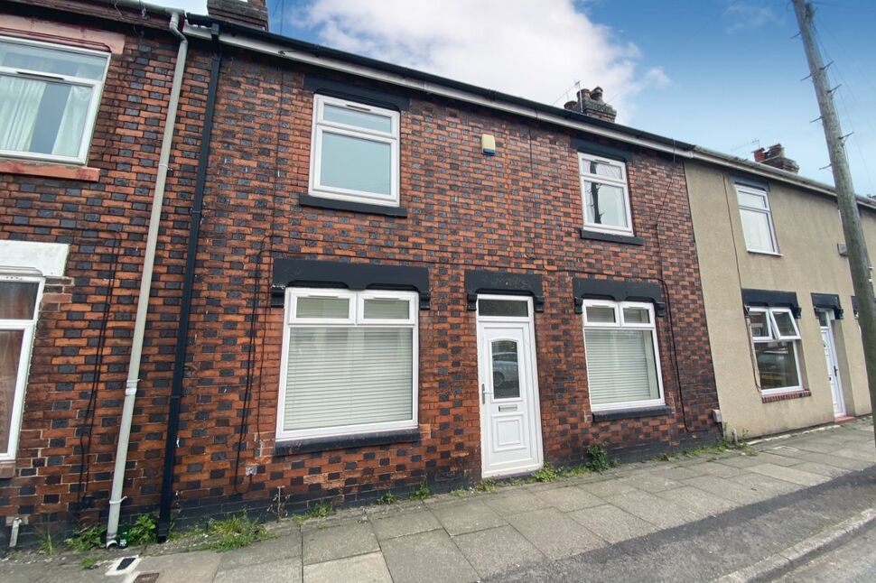 2 bedroom Mid Terrace House for sale