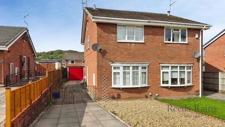2 bedroom Semi Detached House for sale