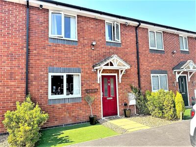 Sandford Street, 3 bedroom Mid Terrace House to rent, &pound;1,050 pcm
