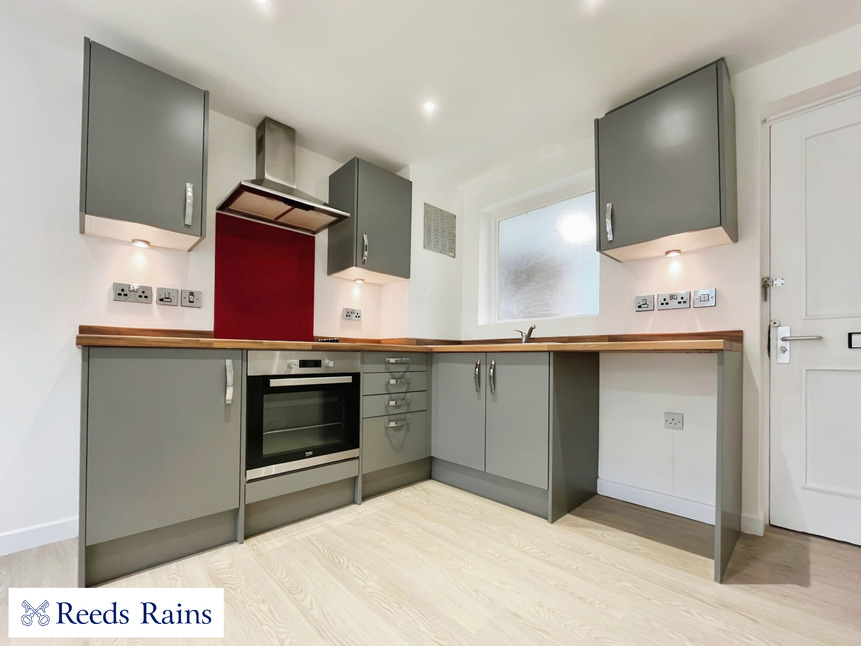 Main image of 1 bedroom Flat to rent, Gloucester Grange, Newcastle, Staffordshire, ST5