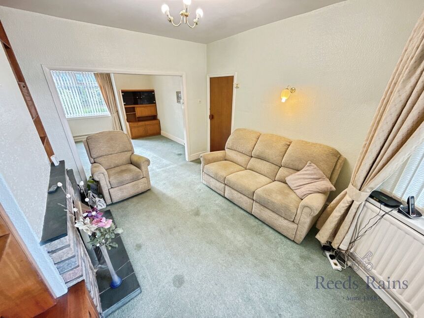 Lounge / Dining Room
