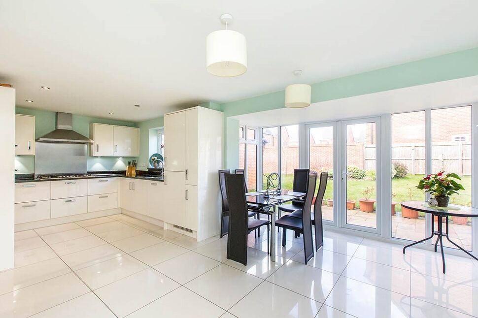 Kitchen / Dining Room