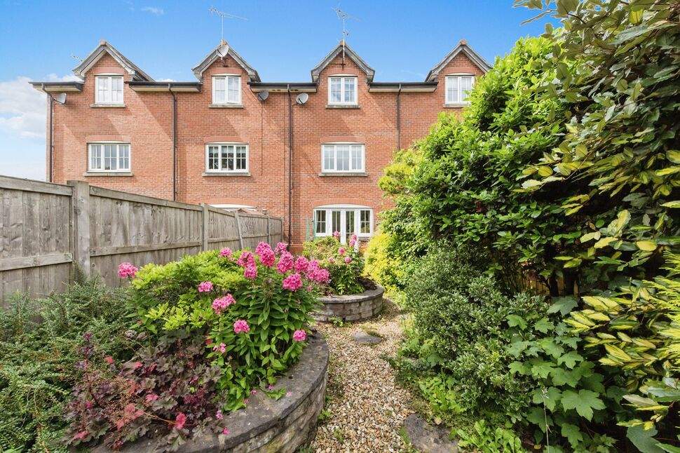 3 bedroom Mid Terrace House for sale, Marl Close, Cuddington, CW8 £