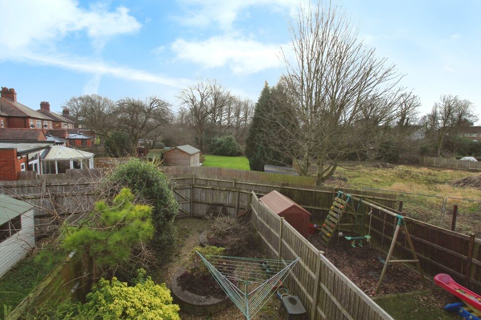 3 bedroom Mid Terrace House for sale, Marl Close, Cuddington, CW8 £215,000