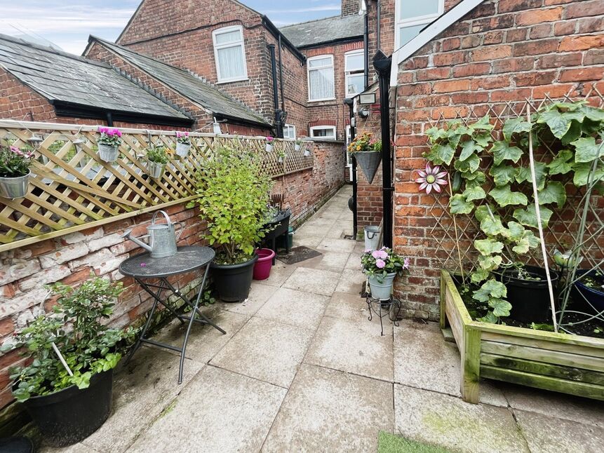 2 bedroom Mid Terrace House for sale, Townfield Lane, Barnton, CW8 £