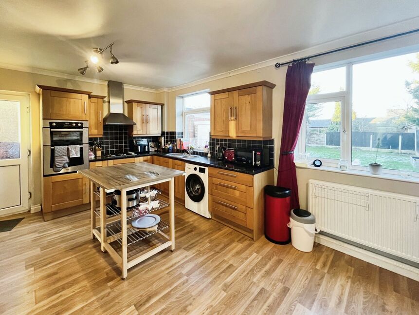 3 bedroom Semi Detached House for sale, Woodpecker Drive, Northwich