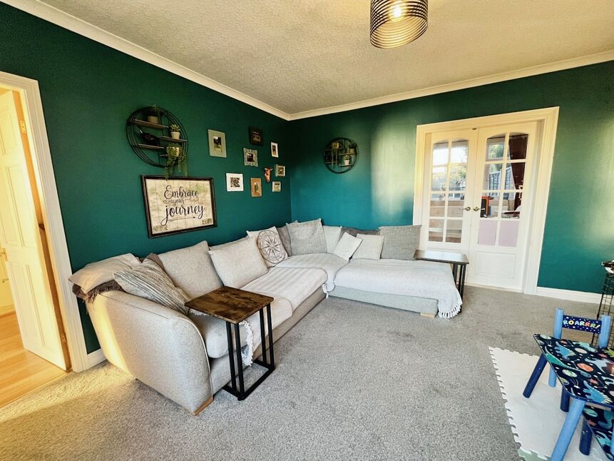 3 bedroom Semi Detached House for sale, Woodpecker Drive, Northwich