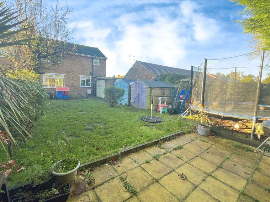 3 bedroom Semi Detached House for sale, Grange Road, Cuddington, CW8 £180,000