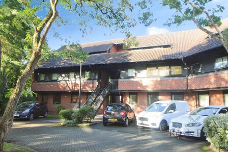 2 bedroom  Flat to rent