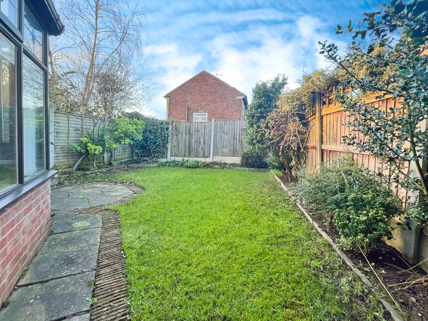 2 bedroom Semi Detached House for sale, Rowan Rise, Barnton, CW8 £175,000