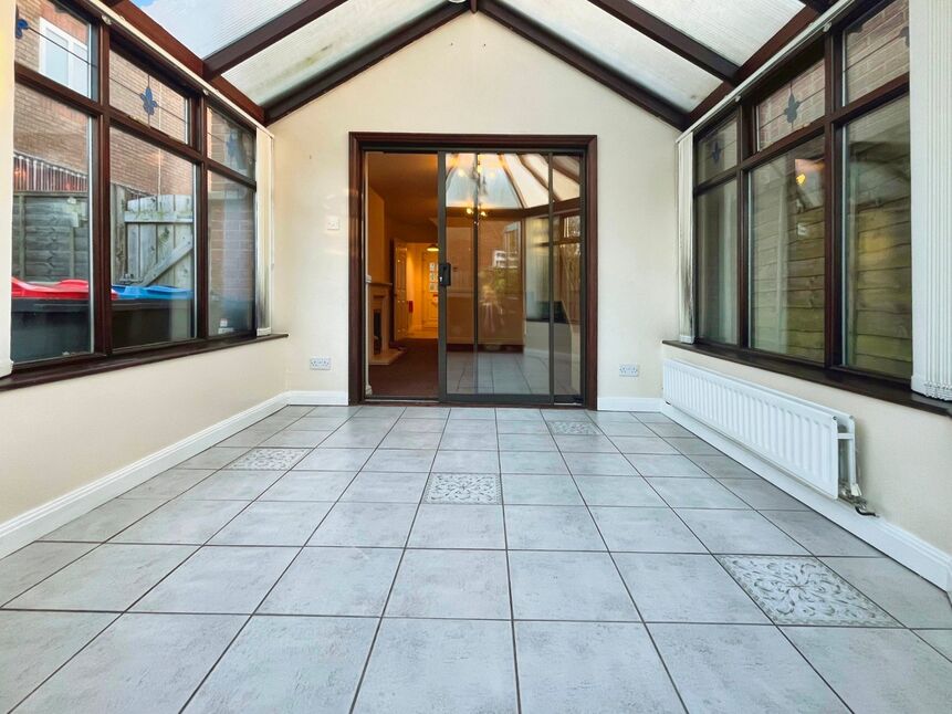 2 bedroom Semi Detached House for sale, Rowan Rise, Barnton, CW8 £175,000