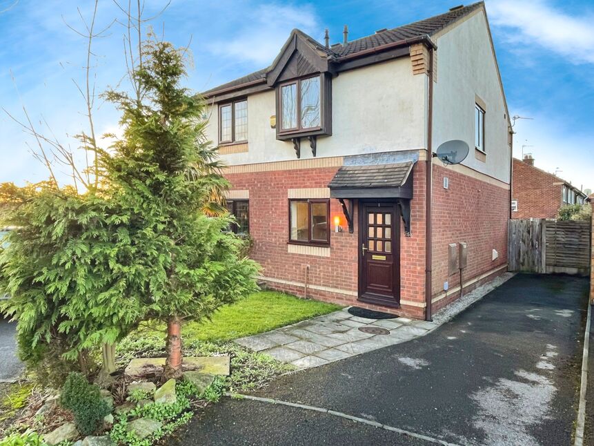 2 bedroom Semi Detached House for sale, Rowan Rise, Barnton, CW8 £175,000